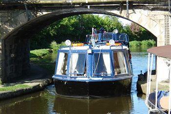 Inn The Bridge 4*